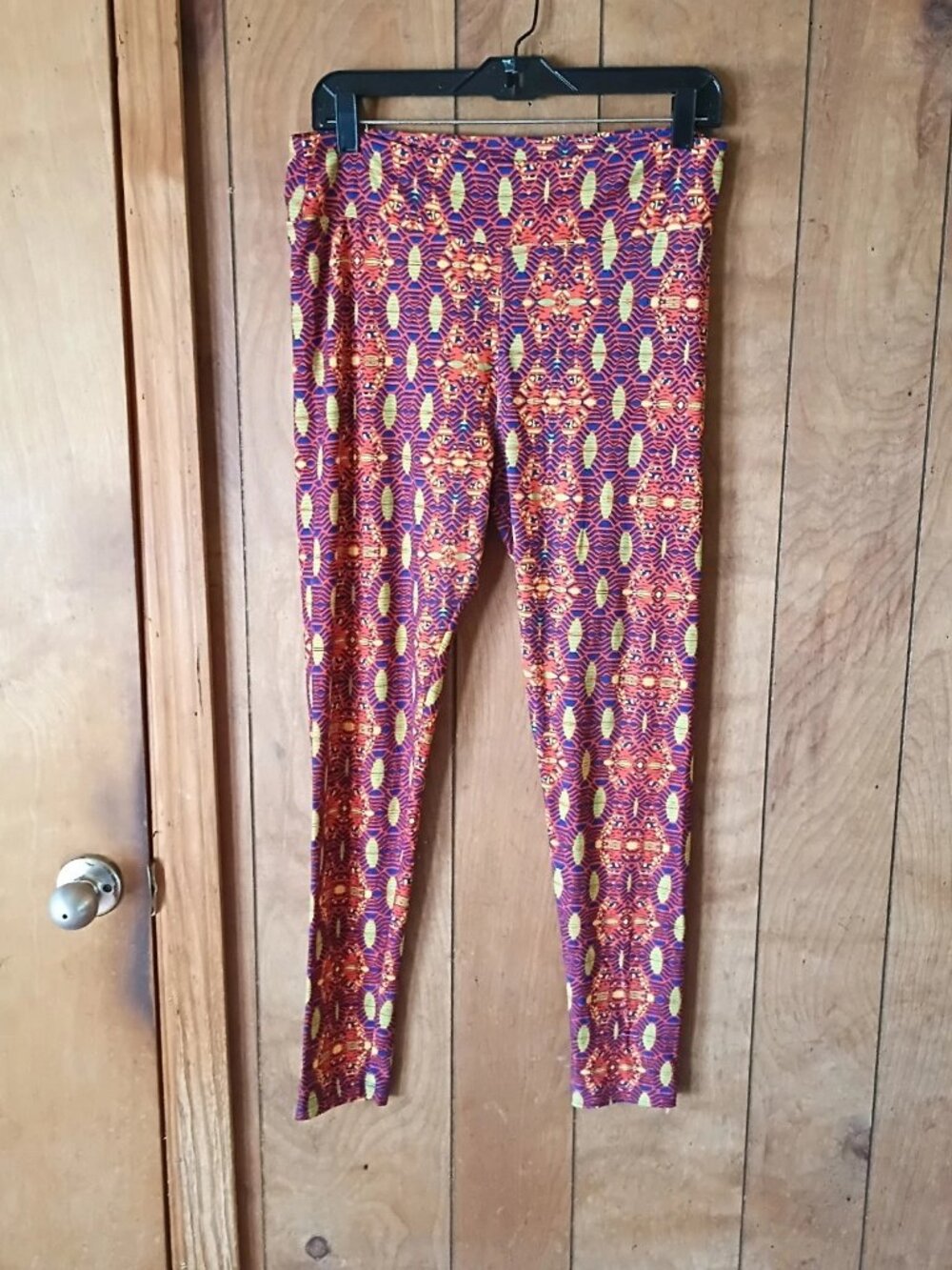 LuLaRoe Tall & Curvy TC Leggings One Size Orange Navy Blue Geometric Stretch